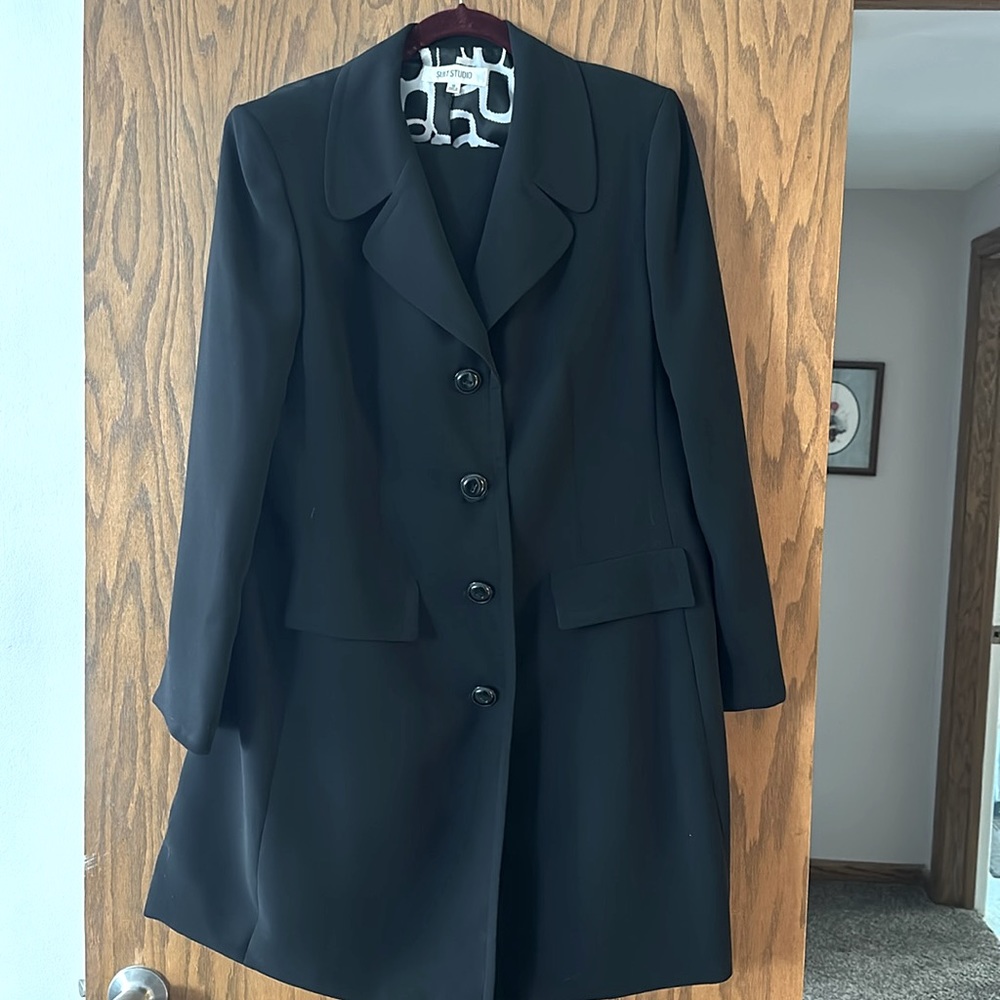 Black, two-piece business suit fully lined sz 18.Suit studio